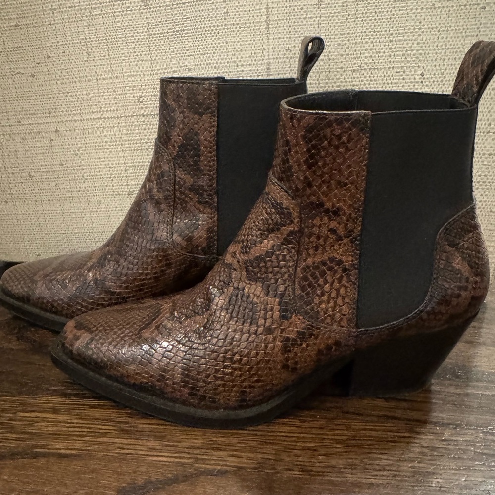 Everlane Women’s The Western Boot Animal Print Embossed Snake Brown